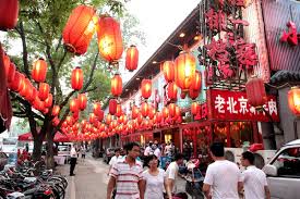 Chinese time-honored restaurants glitter with new vitality