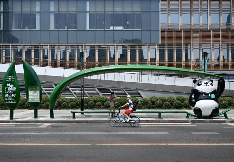 China’s Chengdu strives to build better “15-minute community life circles”
