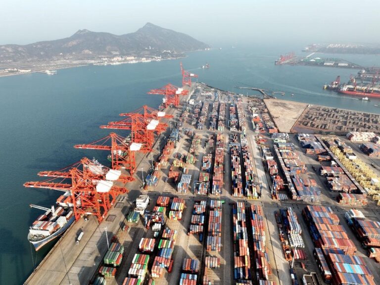 Chinese foreign trade enterprises go all out to expand overseas market