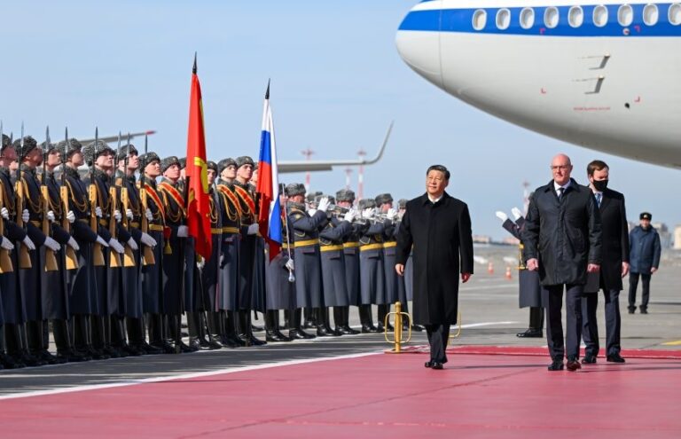 China to continue to play constructive role for political settlement of Ukraine issue