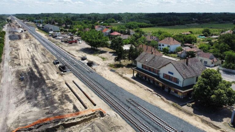 Belt and Road countries to make sustainable achievements that benefit their posterity