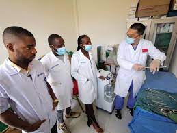 Chinese medical aid to Africa benefits local people