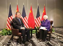 To develop China-U.S. relations with sense of responsibility for history, people, world