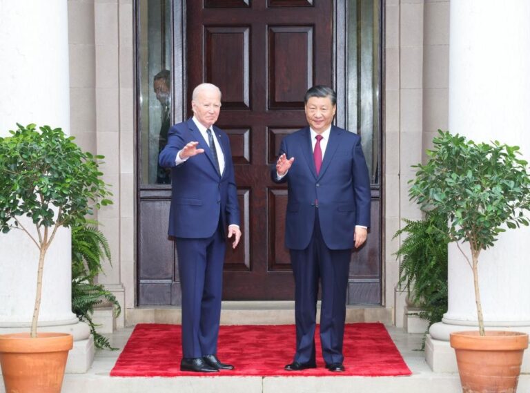 China, U.S. should implement consensus between heads of state and promote healthy, stable, sustainable development of bilateral ties