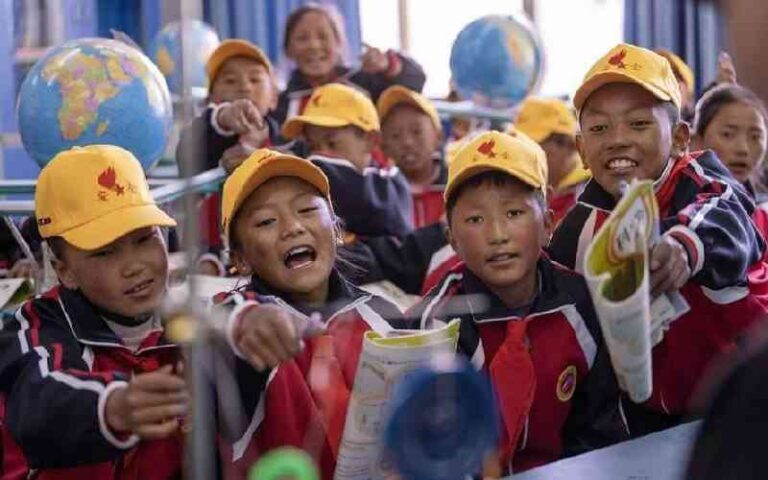 China strives for greater progress in human rights