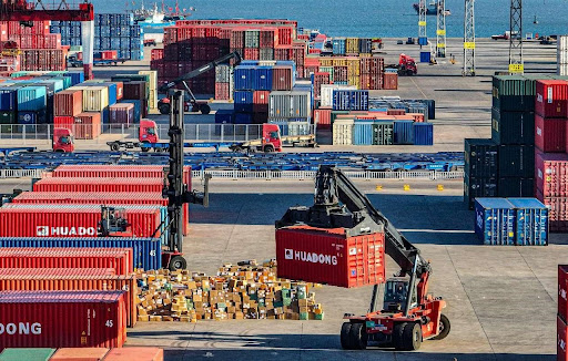 China sees rapid growth of cross-border e-commerce exports