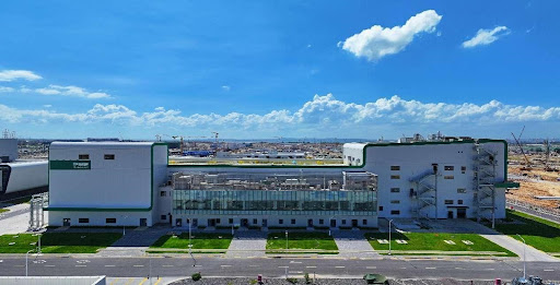 China strives to build world-class business environment