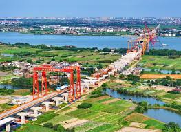 Highway-railway bridge in China Jiangxi boosts regional development