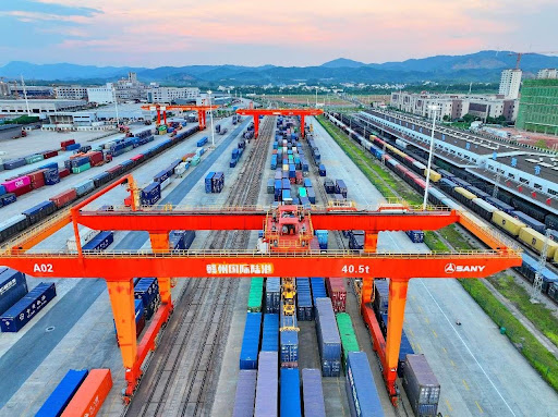 China injects certainty, positive energy into world economic development
