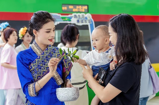 China-Laos Railway releases new drivers for foreign trade growth