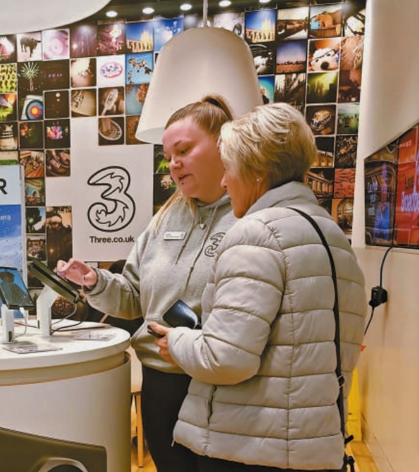 Chinese electronic products win favor with European consumers