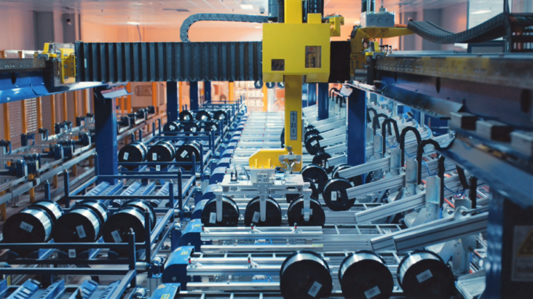 Smart factories across China explore new models of manufacturing